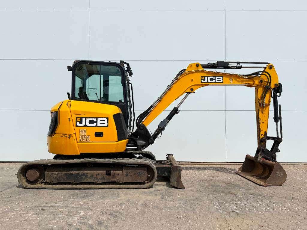 JCB 48Z-1 - Hammer Lines / Quick Coupler Photo 6