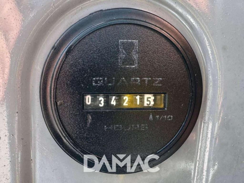 New Holland E35.2SR Photo 12