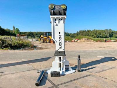 Maxx 3000 hammer / 27-40 Ton / Hydraulic Breaker / Marteau hydraulique en vente par Boss Machinery