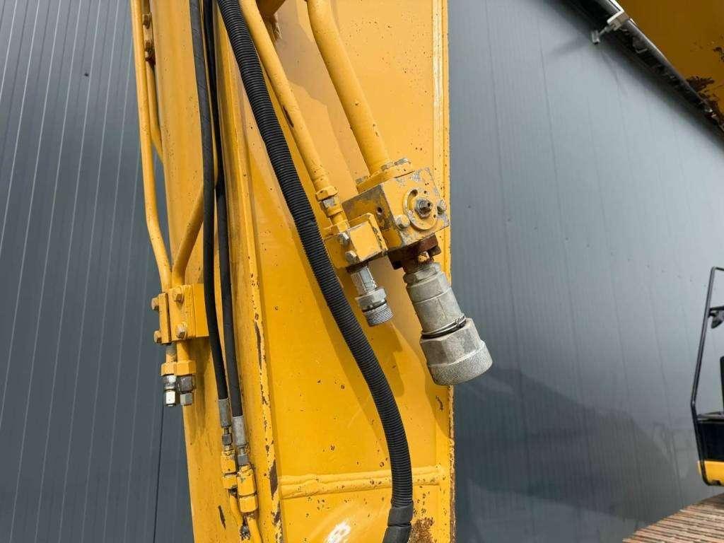Caterpillar 320E L Photo 11