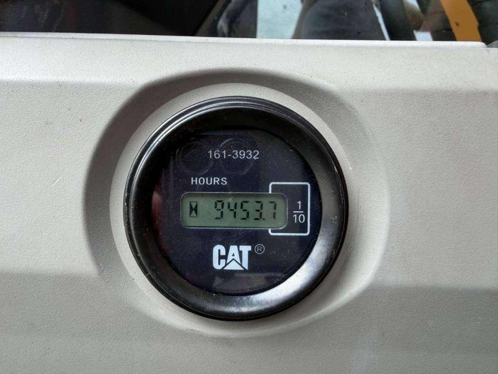 Caterpillar 320E L Photo 17