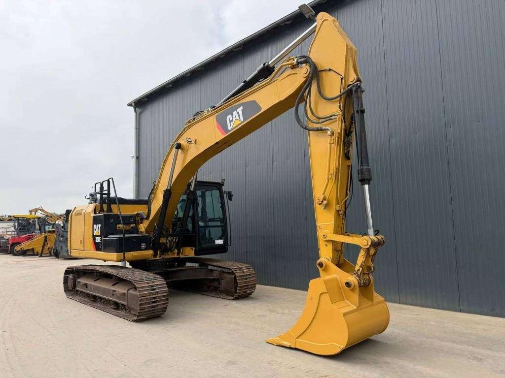 Caterpillar 320E L Photo 3