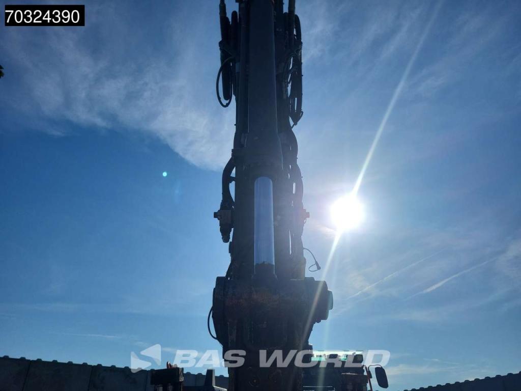 Volvo ECR235 E L Tiltrotator - Blade Photo 10
