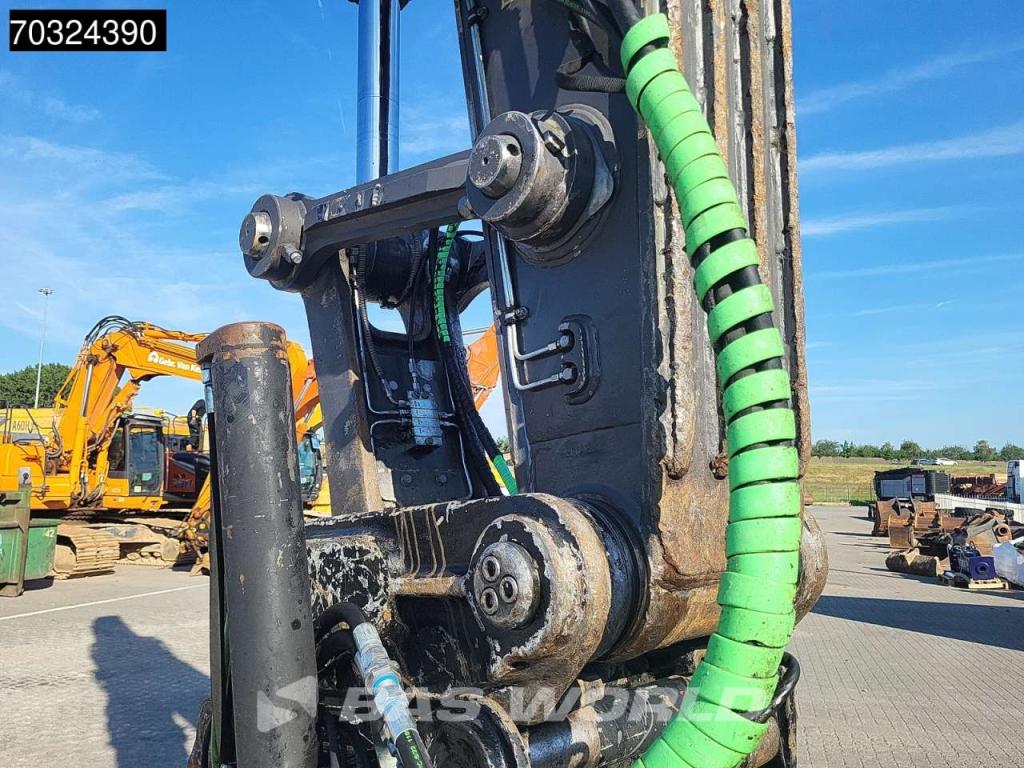 Volvo ECR235 E L Tiltrotator - Blade Photo 15