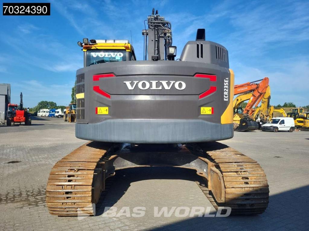 Volvo ECR235 E L Tiltrotator - Blade Photo 3