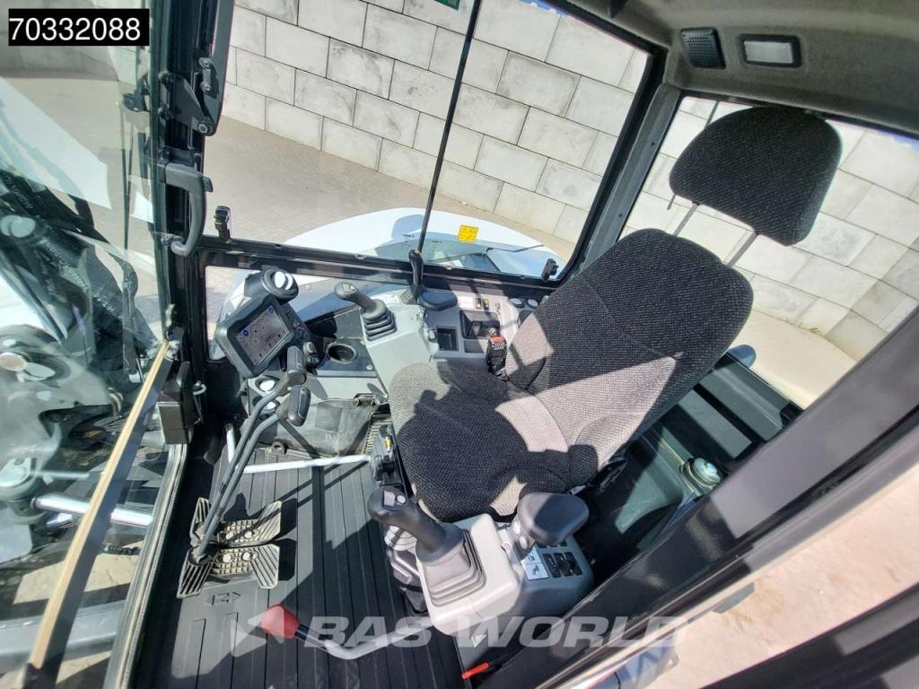 Bobcat E88 A/C - Like New! Photo 30