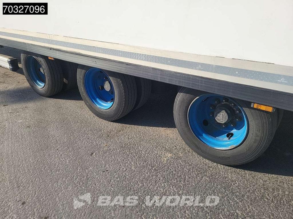 Talson F1227 3 axles Carrier Vector 1550 Photo 17