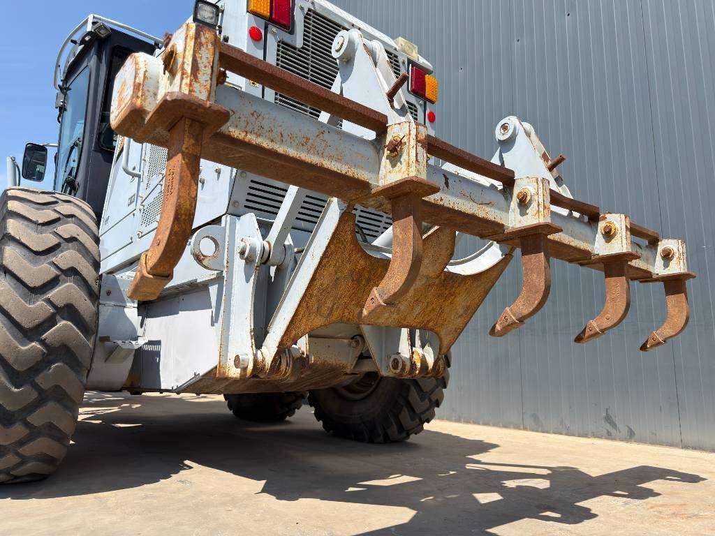 Caterpillar 120M - CE Photo 5