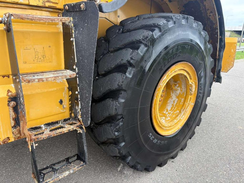 Caterpillar 966K Photo 12