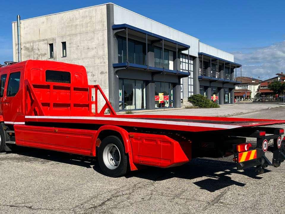 Renault Trucks 120 Photo 3