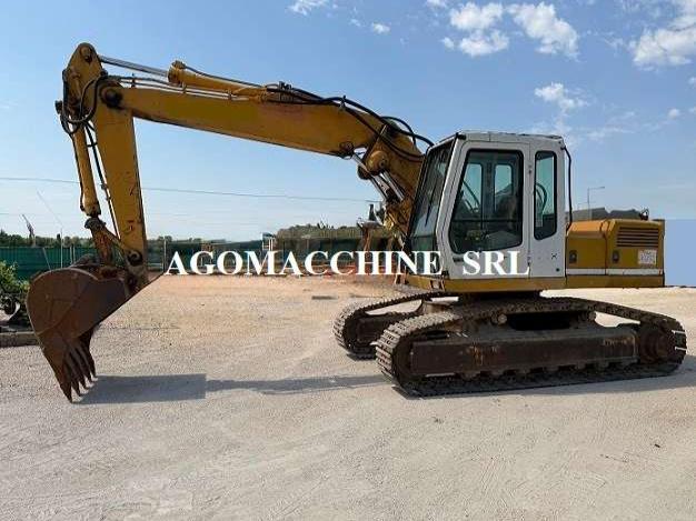Liebherr R900 Photo 2