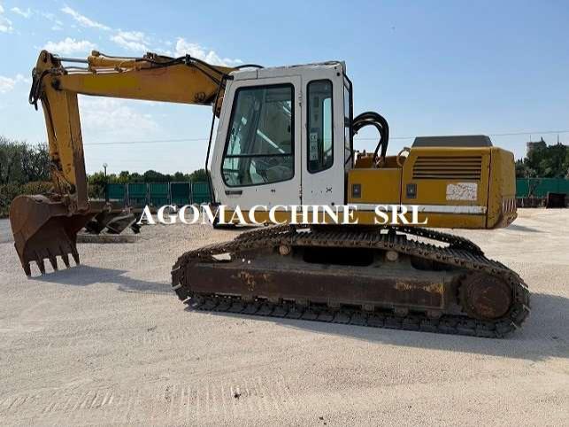 Liebherr R900 Photo 4