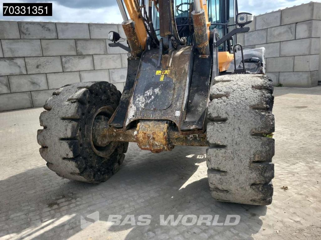 Case 821 G Photo 16