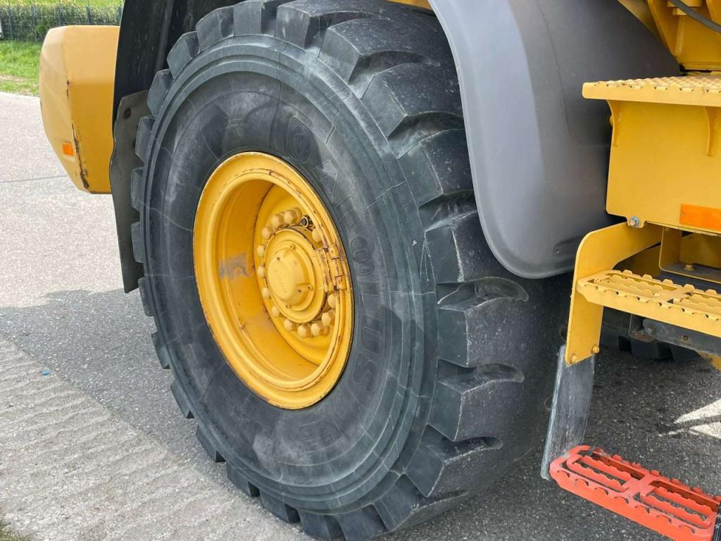 Volvo L90H Photo 15