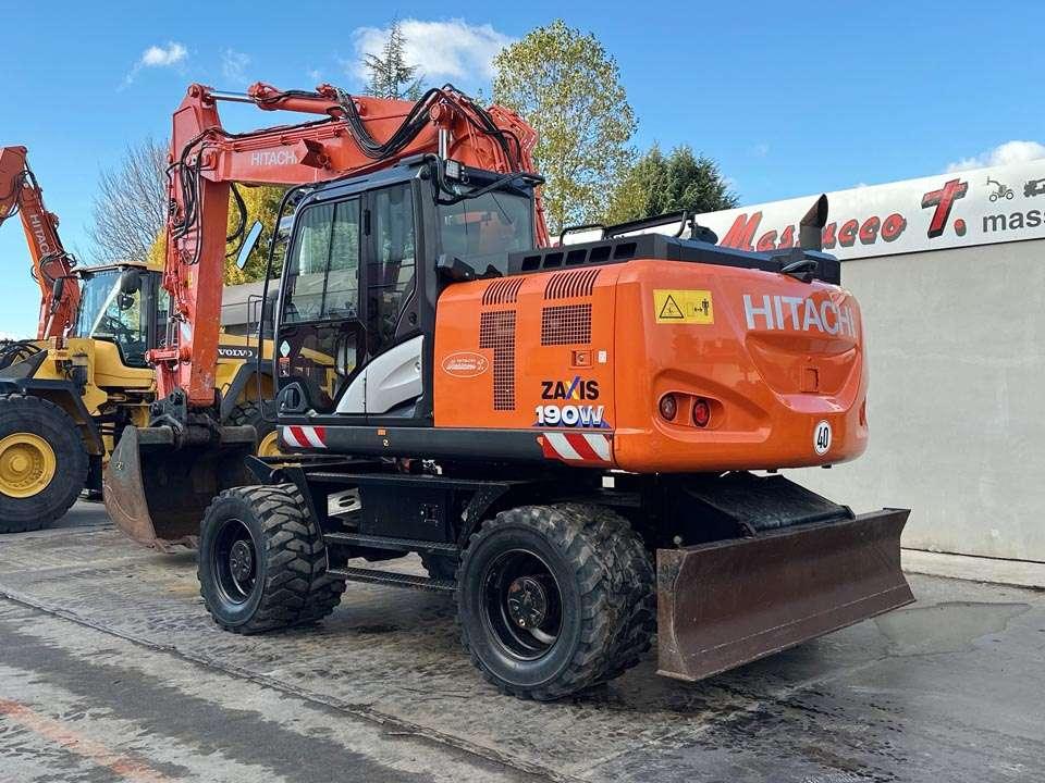 Hitachi ZX190W-6 Photo 3