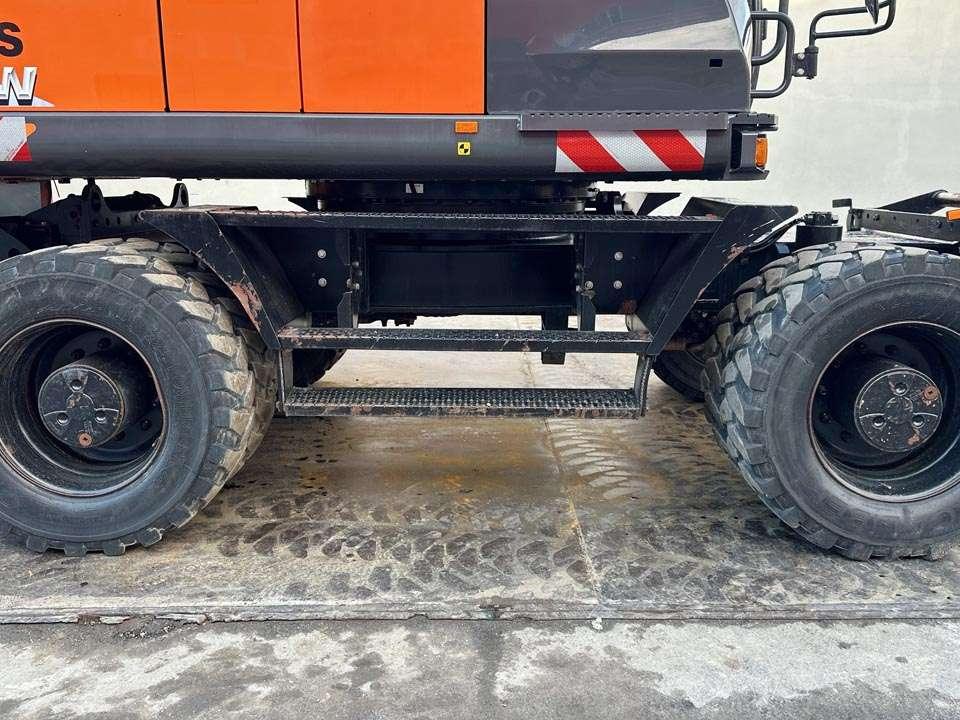 Hitachi ZX190W-6 Photo 4
