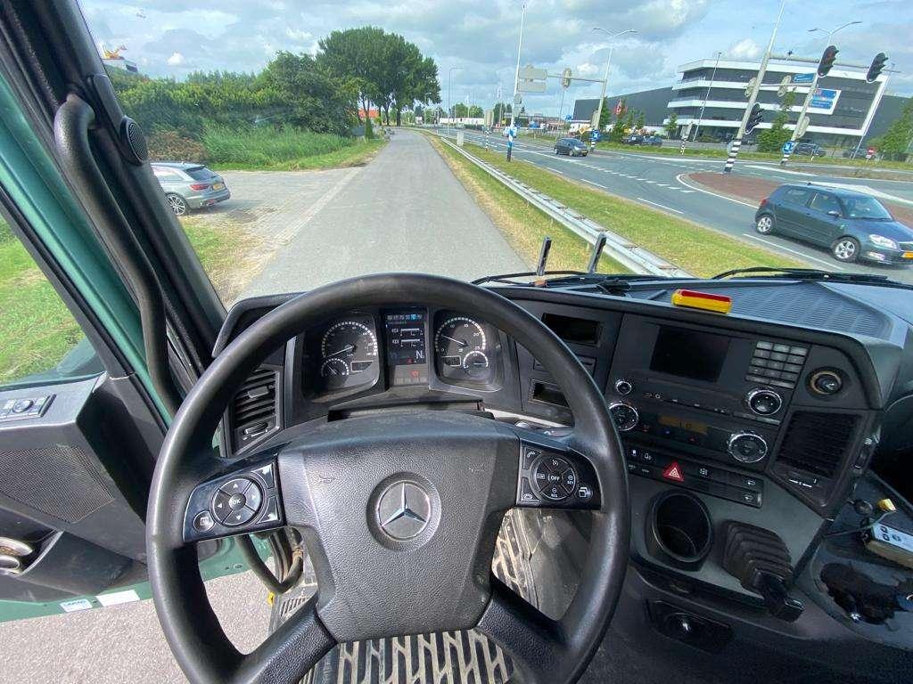 Mercedes-Benz Arocs 2643 6x4 Tractor Head EURO6 Photo 16