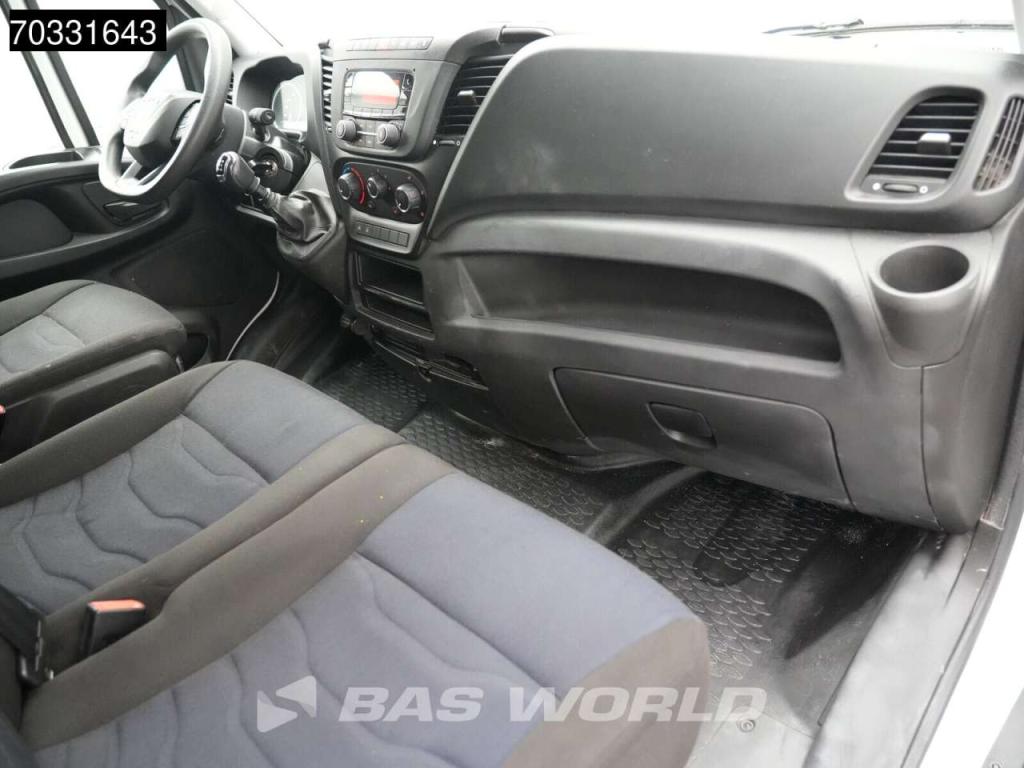 Iveco Daily 35S14 L2H2 Airco Cruise 3500kg trekgewicht 3520L Airco Cruise control Photo 12