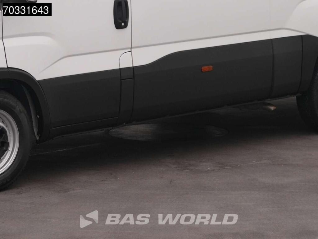 Iveco Daily 35S14 L2H2 Airco Cruise 3500kg trekgewicht 3520L Airco Cruise control Photo 27