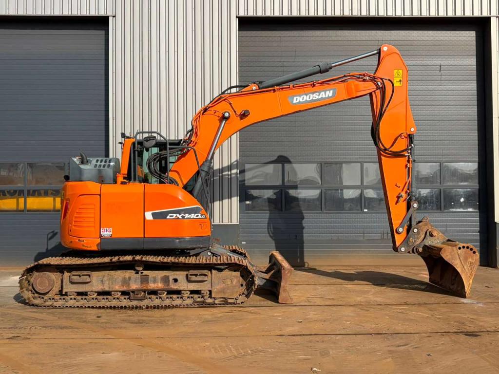 Doosan DX140LCR-5 Photo 6