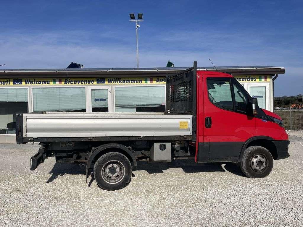 Iveco Daily 35 C14 Photo 2