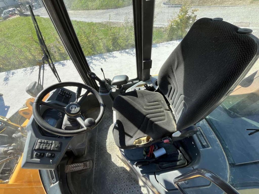Volvo L35G Photo 18