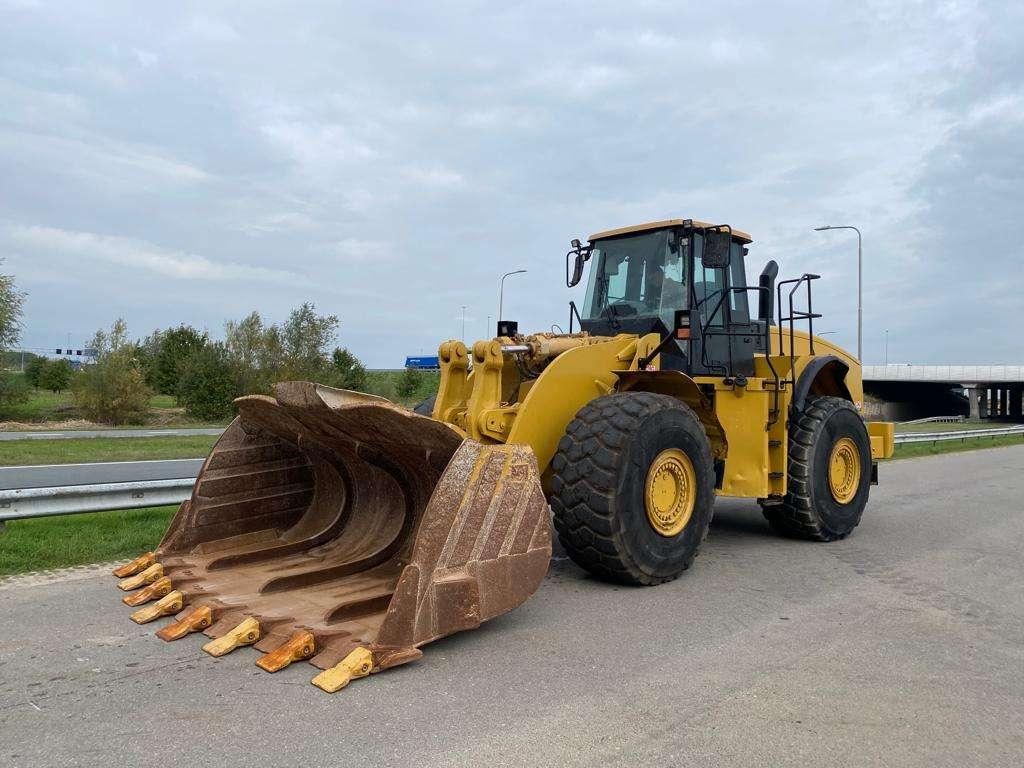 Caterpillar 980H Wheel Loader Photo 3