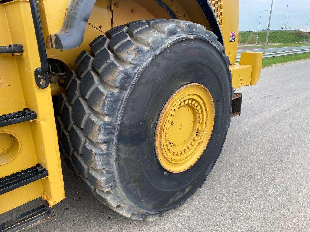 Caterpillar 980H Wheel Loader Photo 9