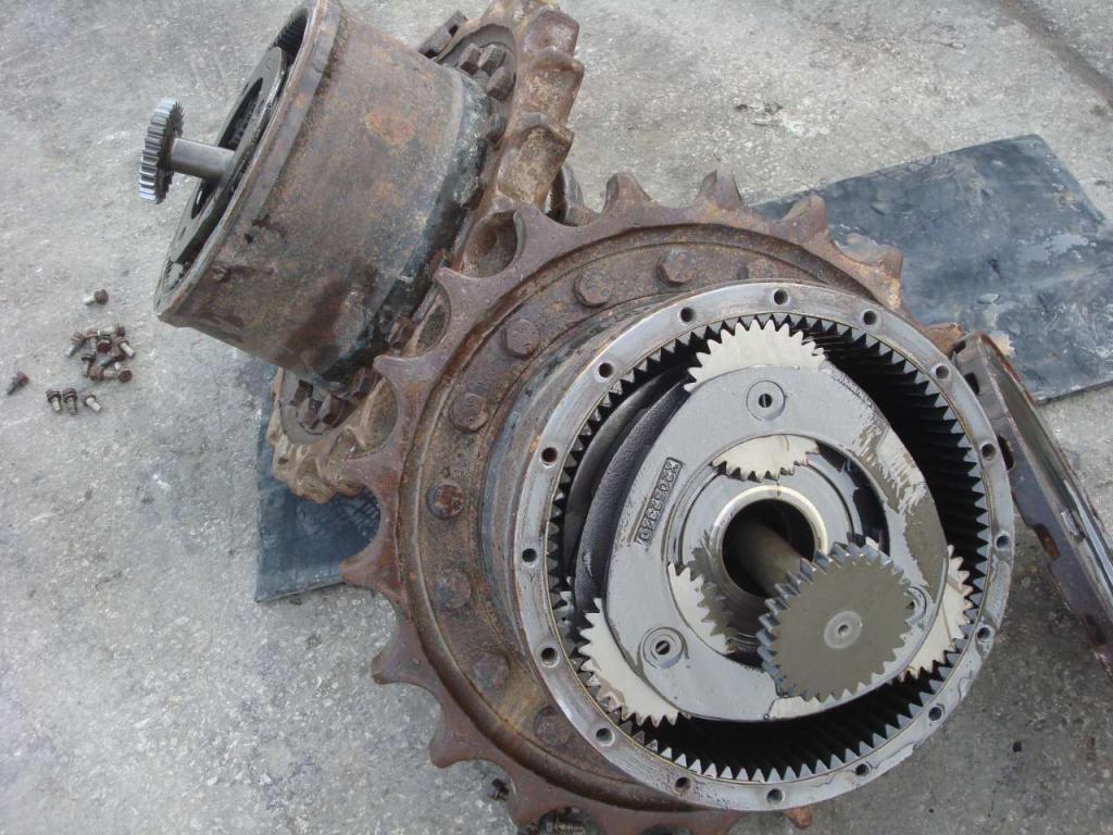 Réducteur de translation pour Hitachi ZX 210-3 E ZX 240-3 Photo 3