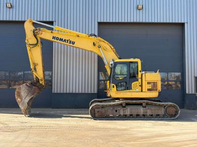 Komatsu PC228USLC-8 en vente par Big Machinery