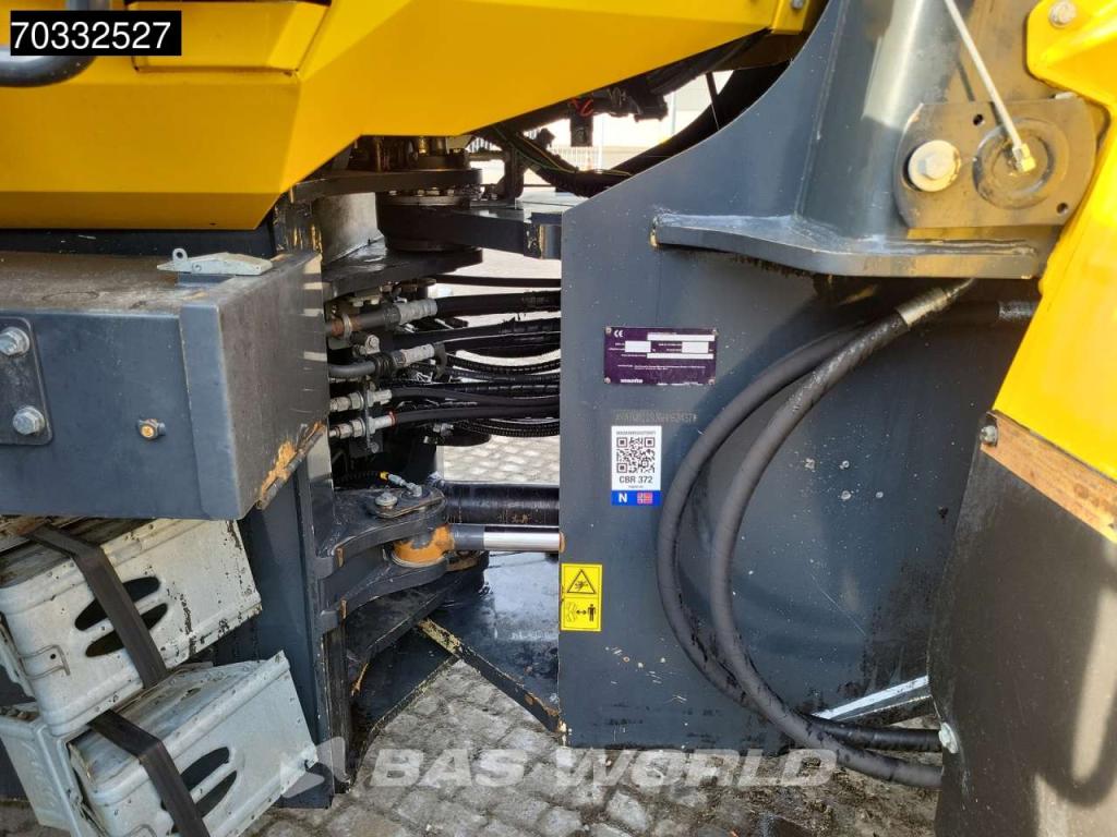 Komatsu WA380-7 Photo 22