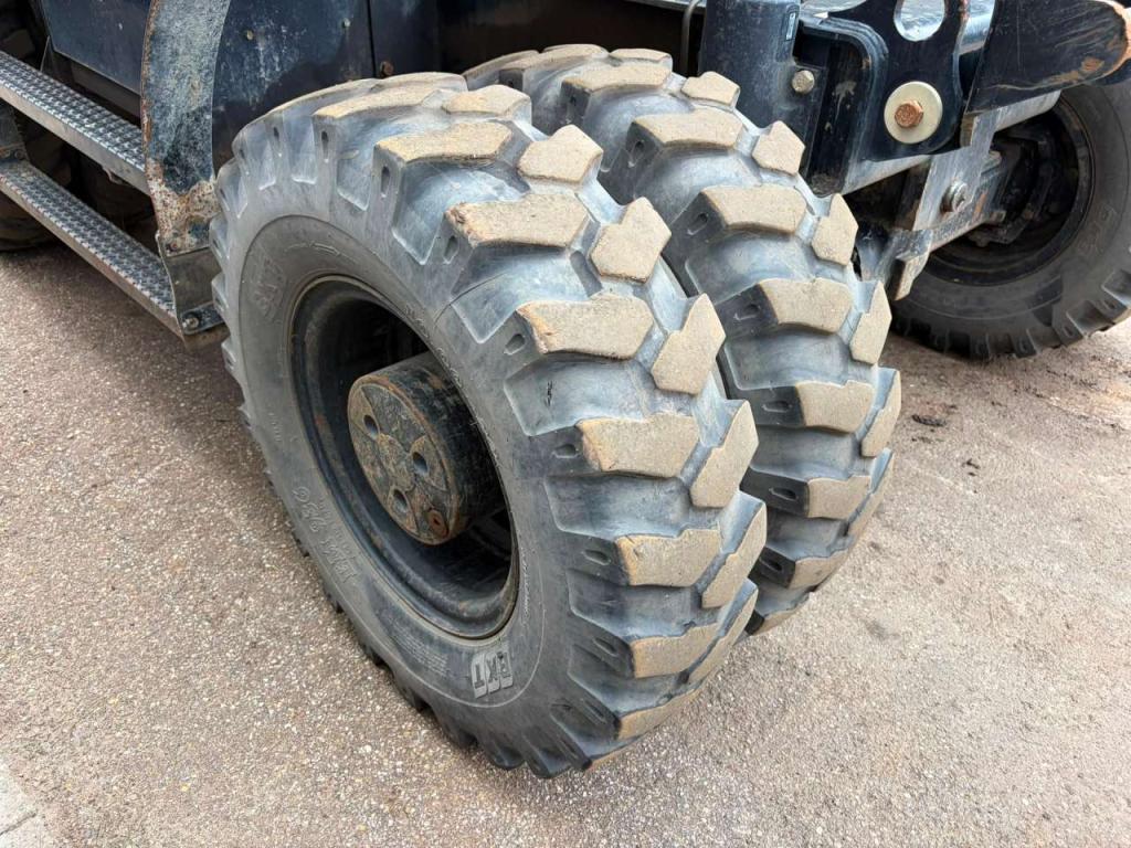 Caterpillar M318F Photo 14