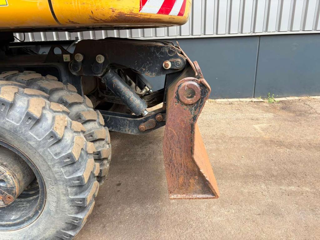 Caterpillar M318F Photo 15