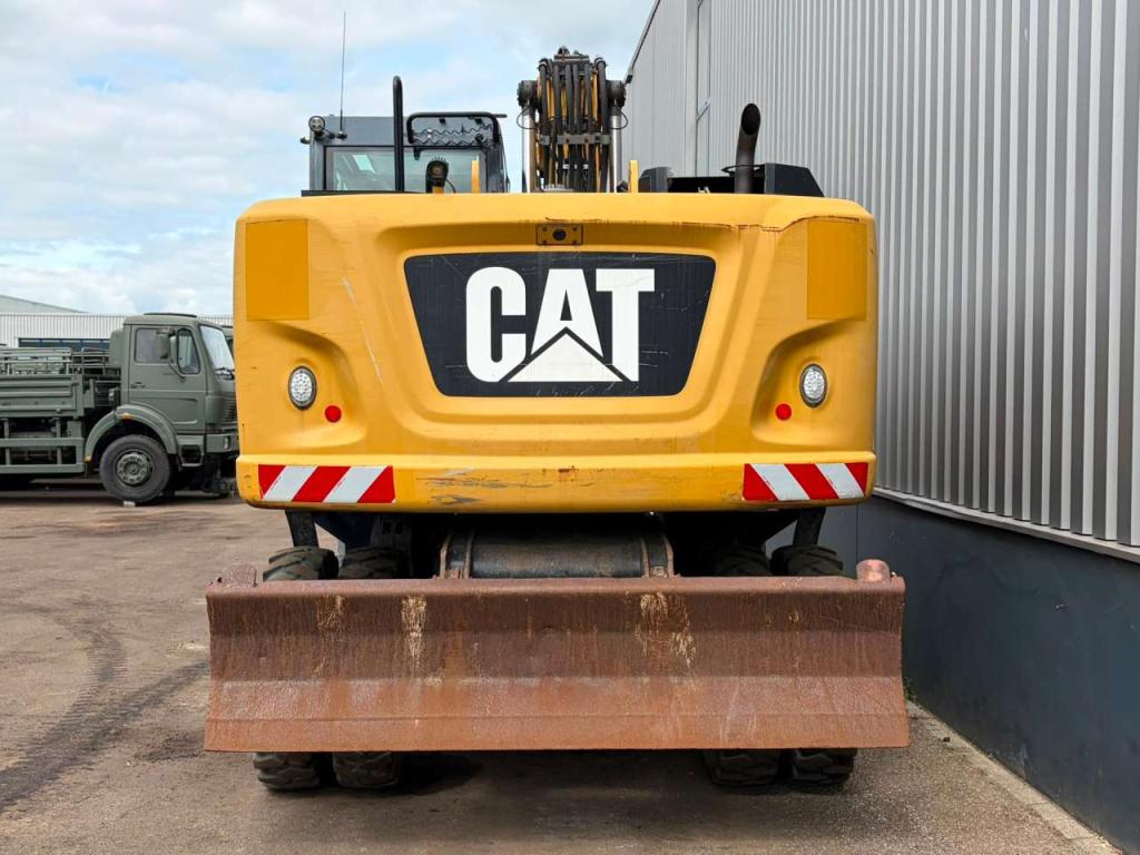 Caterpillar M318F Photo 4