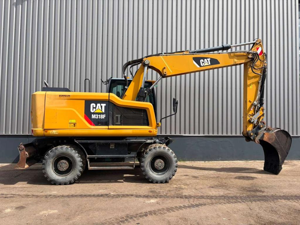 Caterpillar M318F Photo 6