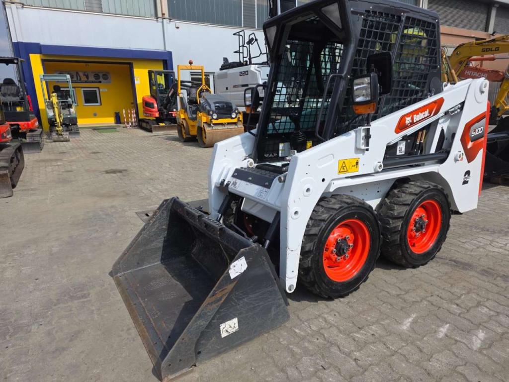 Bobcat S100 Photo 1