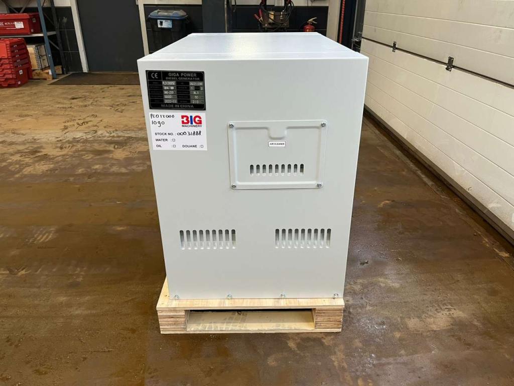 Giga Power PLD12000SE 10 kVA silent generator Photo 5
