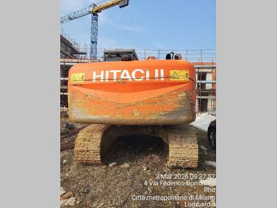 Hitachi ZX240 en vente par Iveco Orecchia Spa