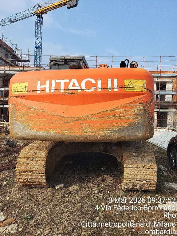 Hitachi ZX240 Photo 1