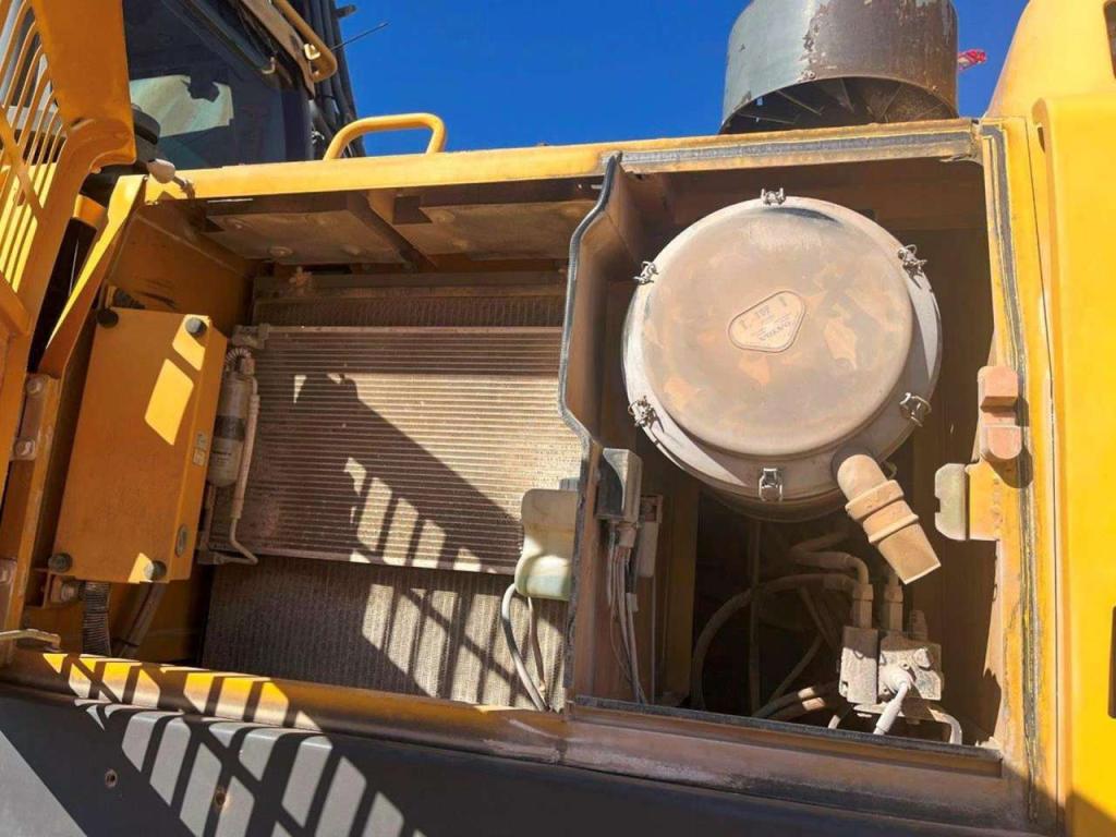 Volvo EC460C Photo 18
