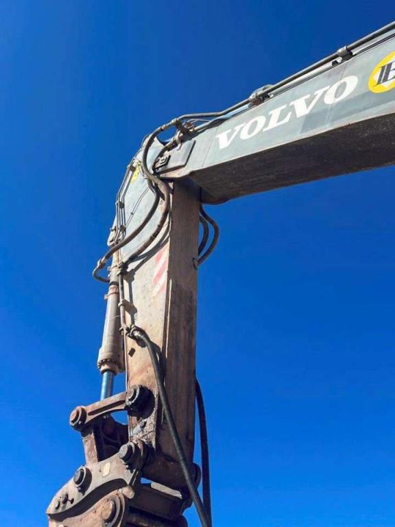 Volvo EC460C Photo 9