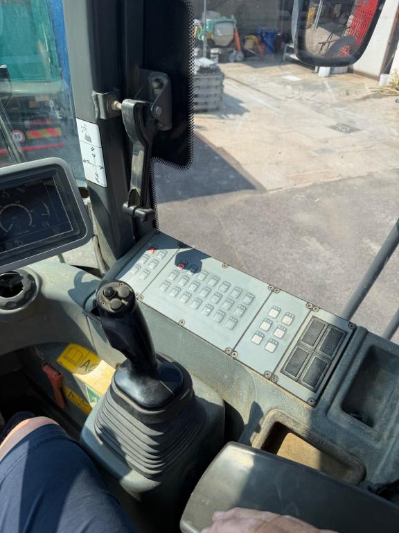 Liebherr L550-2plus2 Photo 5