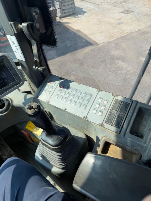 Liebherr L550-2plus2 Photo 8