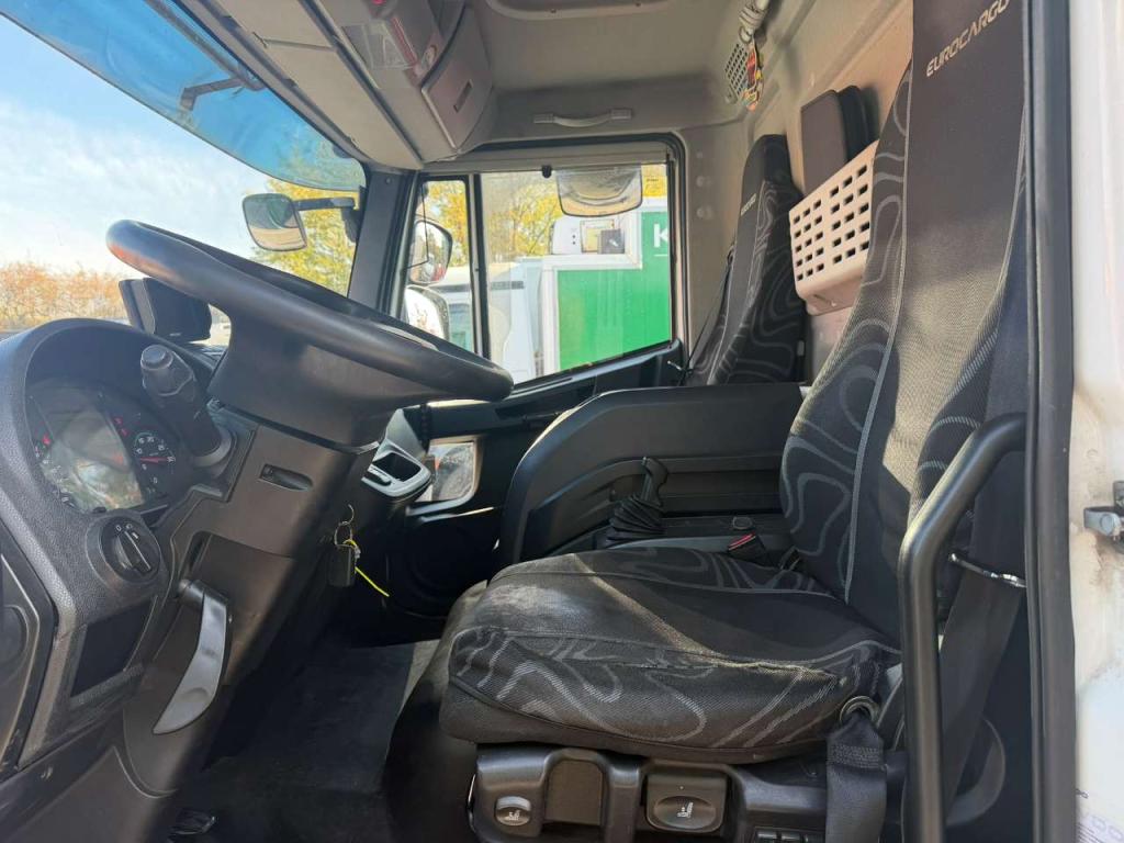 Iveco EUROCARGO 140-250 Photo 9