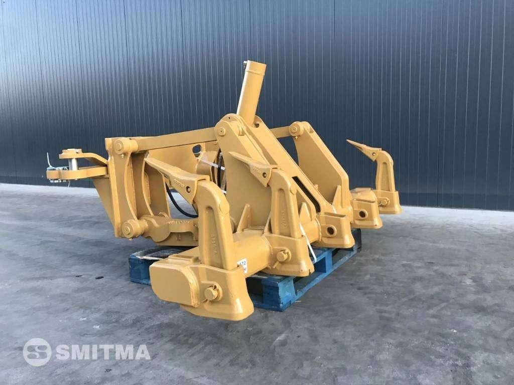 Caterpillar 12M Photo 2