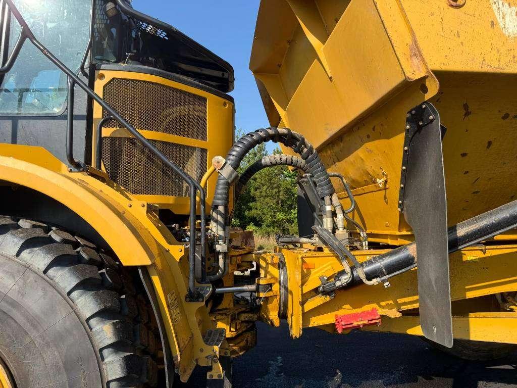 Caterpillar 745 - LOCATED IN GREENVILLE, SC - USA Photo 11