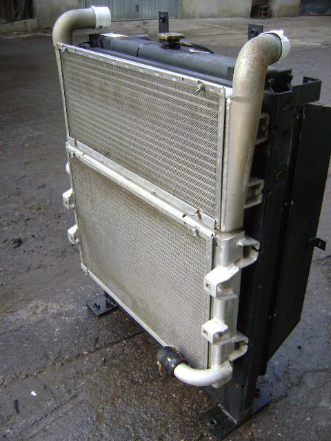 Refroidisseur d'huile hydraulique pour Caterpillar 315C Photo 3