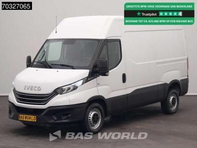 Iveco Daily 35S18 3.0L Automaat 180PK 3,5t Trekhaak L2H2 LED Navi Airco Cruise Camera Euro6 L2 Airco Trek en vente par BAS World B.V.