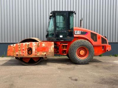 Caterpillar CS74 Photo 1
