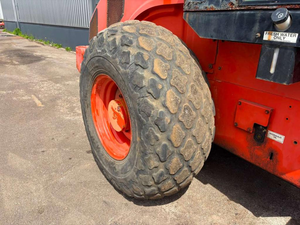 Caterpillar CS74 Photo 15
